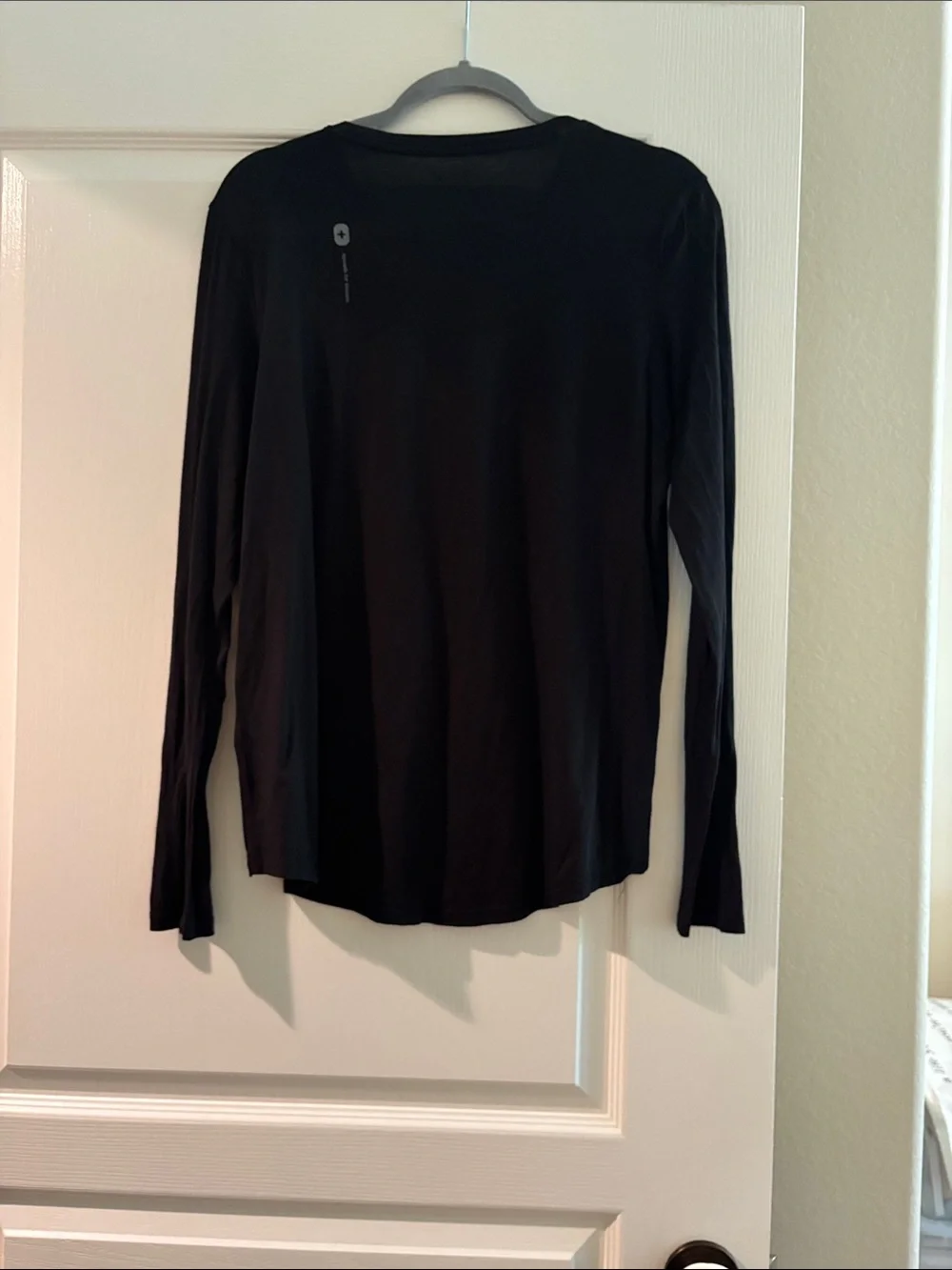 Black Figs Long Sleeve Underscrub - Picture 5 of 5